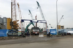 Hàng trăm dự án nhà ở ách tắc vì chờ thủ tục cả năm trời