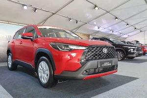 Ô tô giá từ 400 triệu đồng nhập khẩu về VN tăng mạnh 