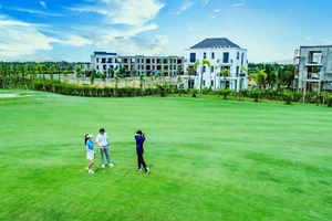 Người giàu đang săn tìm bất động sản gắn với sân golf