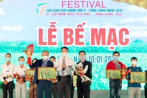 Gạo có 2 mùi thơm đặc biệt đoạt giải gạo ngon nhất Việt Nam