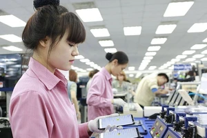 Việt Nam xuất khẩu điện thoại, máy tính thu về hàng chục tỉ USD