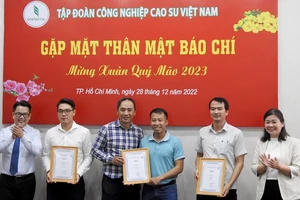 Báo Pháp Luật TP.HCM đoạt giải B Giải báo chí viết về ngành cao su VN