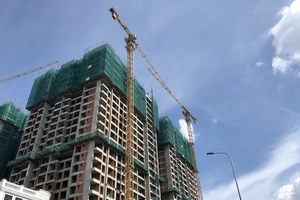 Căn hộ hạng B rơi vào vòng xoáy khan hiếm, tăng giá: Đâu là giải pháp?