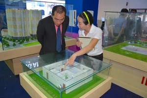 Đề xuất giá trần nhà ở xã hội: Lo thiếu thực tế, cản trở đầu tư