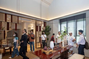 Bất động sản 'bung hàng', thị trường cuối năm chờ sóng mới