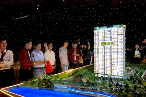Chủ đầu tư tung ưu đãi lãi suất 'cứu' thanh khoản: Người mua lưu ý gì?