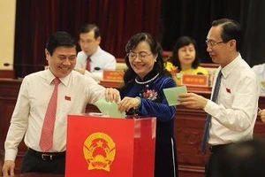 Công bố danh sách 22 Ủy viên UBND TP.HCM