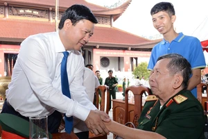 Tinh thần ‘Thành đồng Tổ quốc’ luôn sống mãnh liệt