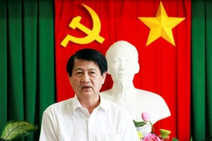 Kỷ luật cảnh cáo nguyên bí thư kiêm chủ tịch quận 7