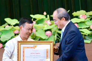  Bí thư Nhân: Một bộ phận cán bộ chưa tận tụy với dân