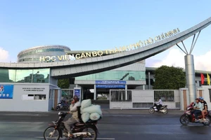 Đề nghị UBKT Thành ủy vào cuộc vụ đấu thầu ở Học viện Cán bộ 