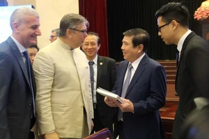 Nhà đầu tư nước ngoài đề nghị gì với lãnh đạo TPHCM