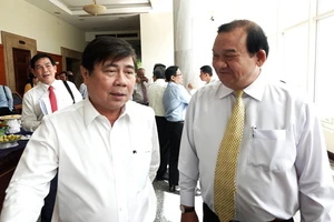 Chủ tịch TP.HCM chỉ đạo xử lý ngay vụ dâm ô khi đang công tác