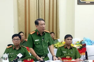 Hai em bé thoát nạn trong vụ đốt nhà làm 5 người chết