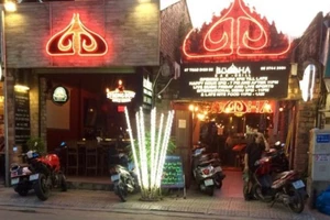 Đề nghị không sử dụng hình ảnh tôn giáo tại bar Buddha, quận 2