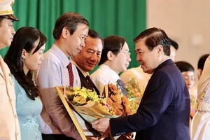 Thi đua yêu nước với khát vọng cống hiến vì sự phát triển