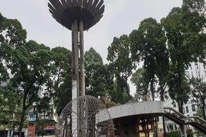 Hồ Con Rùa ở quận 3. Ảnh: NGUYỄN TÂN 