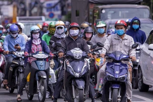 TP.HCM yêu cầu hạn chế tập trung đông người để chống dịch