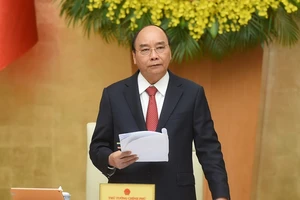 Thủ tướng Nguyễn Xuân Phúc phát biểu tại cuộc họp. Ảnh: VGP