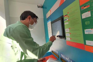 TP.HCM có 'ATM' nhận trả hồ sơ hành chính tự động