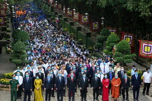 TP.HCM trang trọng dâng hương tại lễ Giỗ Tổ Hùng Vương