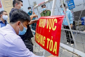 Phong tỏa 3 khu phố với gần 56.000 người ở quận Bình Tân từ 0 giờ 20-6