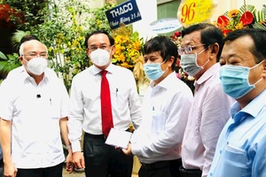 Bí thư TP.HCM: Người làm báo phải giữ vững tay bút, tay máy