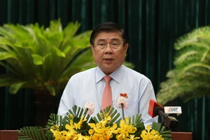 Chủ tịch UBND TP.HCM: Tập trung gỡ khó cho các dự án giao thông