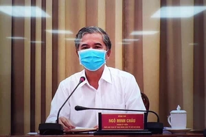 Cấp giấy 'thông hành' để dân đi đường là không cần thiết