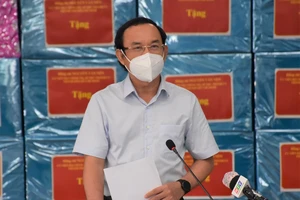 Bí thư TP.HCM: Cần chuẩn bị cho dân tâm thế, thói quen khi nới giãn cách