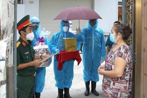 Tưởng niệm đồng bào mất vì COVID: Nhà thờ, chùa cùng đổ chuông vào chiều 19-11