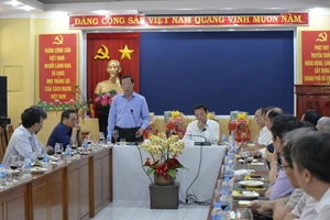 TP.HCM tri ân các chuyên gia, nhà khoa học hiến kế giúp chống dịch COVID-19 