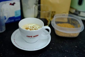 Mới lạ cà phê mắm