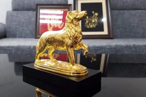 Linh vật 'Kim Tuyển' lên ngôi trước ngày vía Thần Tài