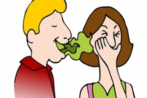 Làm gì để 'đánh bay' mùi hôi ở miệng?