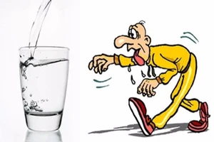 Những sai lầm khi uống nước vào mùa hè