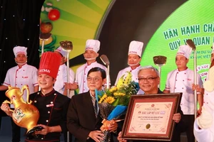 TP.HCM: Xác lập kỷ lục chảo cơm chiên lớn nhất Việt Nam