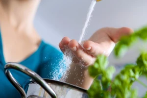 Mì chính có giúp bạn chữa mặn khi nấu ăn không?