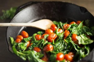 Làm thế nào để duy trì chất dinh dưỡng trong khi nấu ăn?