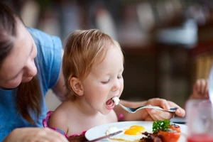 Nên ăn mấy quả trứng trong tuần để không bị quá liều?