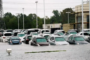 Tranh cãi về công khai ô tô, xe máy bị ngập nước 