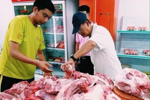 Ăn thịt heo bị bơm nước tăng trọng có nguy hiểm?