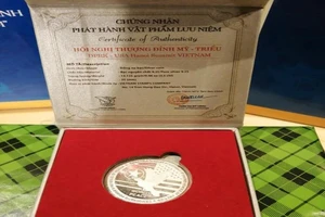 Bán hết sạch đồng xu đắt đỏ chào mừng thượng đỉnh Mỹ- Triều