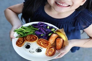 6 cách khiến trẻ chịu ăn rau xanh và hoa quả