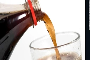 Vì sao Singapore lại cấm quảng cáo đồ uống chứa nhiều đường?