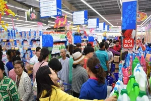 Mức bán lẻ 10 tháng đầu năm tăng gần 12%