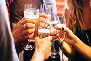 Nước trái cây lên men cũng có cồn như bia, rượu