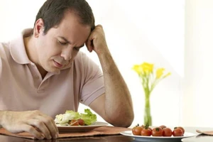 Vì sao trời nóng lại khiến bạn chán ăn?