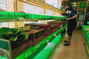 Bà nội trợ méo mặt vì giá nhiều mặt hàng tăng mạnh 