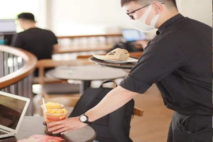 Nhiều quán ăn uống dè dặt chuyện mở cửa trở lại